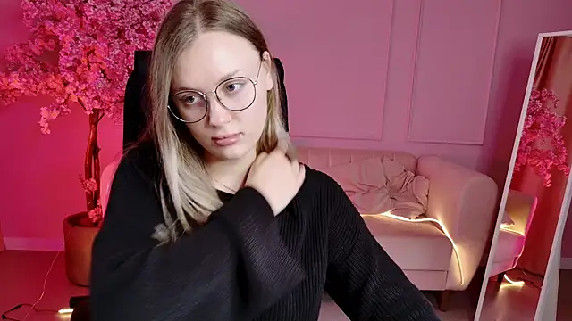 SandraLindsey online show from November 2025 11:47:01 AM