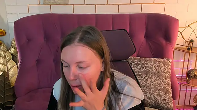 SandraLindsey online show from November 2025 01:25:02 PM