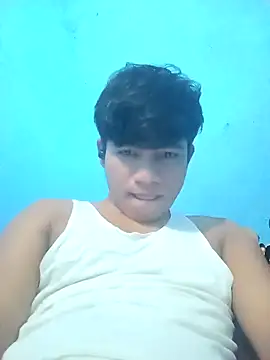 Ayetun008 online show from January 2026 03:27:02 PM