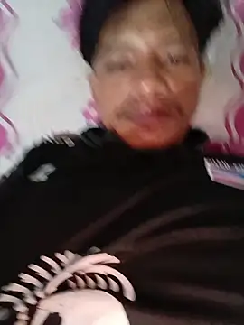 Ayetun008 online show from March 2026 04:46:01 PM