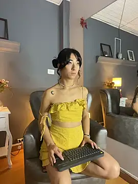 AmbarOishi   online show from December 2025 01:59:02 PM