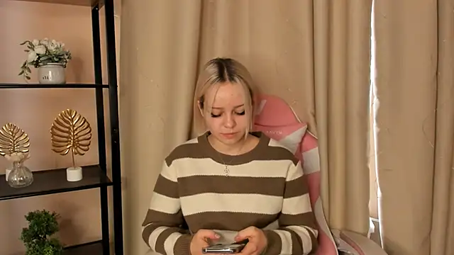 ArdisCiolli online show from November 2025 09:26:02 AM