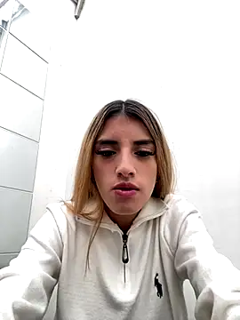 zoepink 1 online show from November 2025 01:11:01 PM