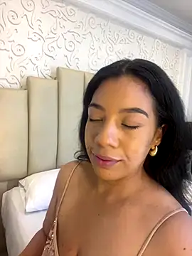 IvannaClaire online show from December 2025 02:10:02 PM