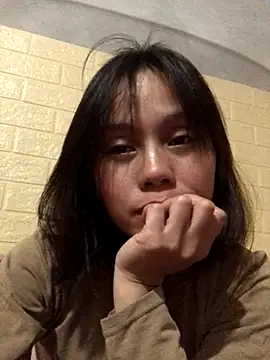 Trangbabylove online show from December 2025 12:21:02 PM