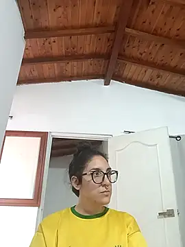 Melinerd online show from November 2025 08:42:01 PM