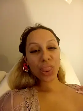 cleopatravodos online show from November 2025 02:39:02 PM