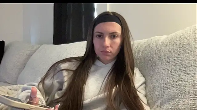 laylahlaylah1 online show from November 2025 07:01:02 PM