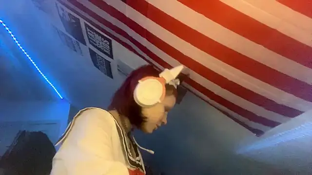 Storma Webber online show from November 2025 12:13:01 PM