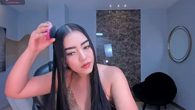 SophieLanne online show from December 2025 04:07:02 AM