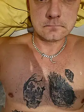 PiotrStasiorowski40 online show from November 2025 09:02:01 PM