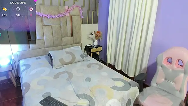 Snapshot of anisha_zambrano chatting on November 2025 01:22:02 PM anisha zambrano online show from November 2025 01:22:02 PM