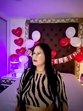 Snapshot of AlinaMilf chatting on February 2026 10:03:02 PM AlinaMilf online show from February 2026 10:03:02 PM