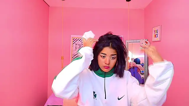 Milu carbajal x online show from March 2026 01:26:01 PM