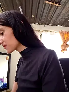 Milky cielo  online show from November 2025 03:58:02 PM