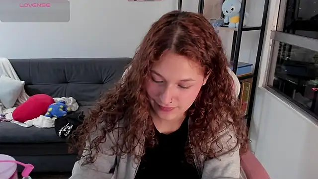 iam Nikki online show from April 2026 02:40:02 AM