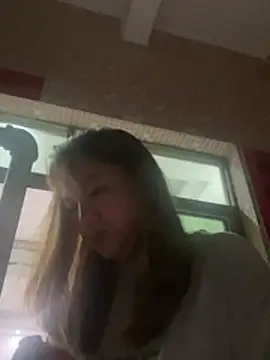 yiyi0316 online show from April 2026 04:44:02 PM