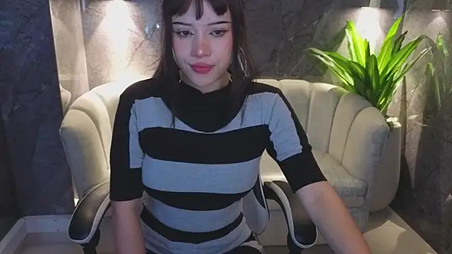 Snapshot of Emily_Tx_ chatting on December 2025 02:52:01 AM Emily Tx online show from December 2025 02:52:01 AM