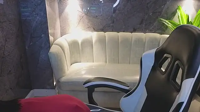 Snapshot of Emily_Tx_ chatting on December 2025 03:37:02 AM Emily Tx online show from December 2025 03:37:02 AM