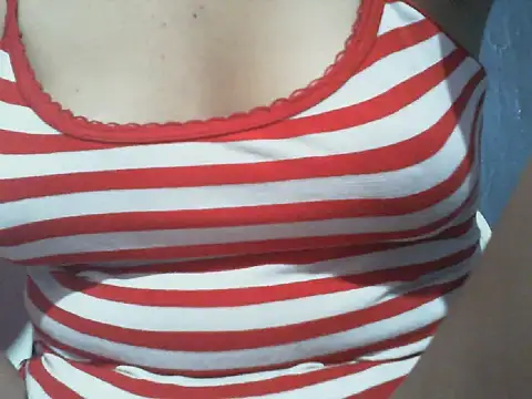 Monic18 online show from November 2025 12:27:02 PM