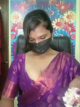 Snapshot of Premalatha_28 chatting on June 2026 04:00:02 PM Premalatha 28 online show from June 2026 04:00:02 PM