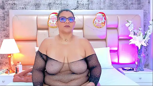 SelennaCooper online show from December 2025 12:12:01 PM