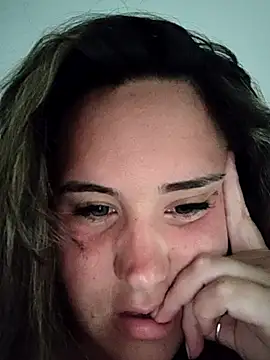 Ivilove   online show from November 2025 09:32:01 PM