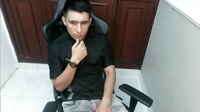 dannyt hot online show from November 2025 03:06:01 AM