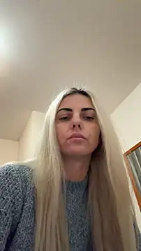 feliciafelon online show from February 2026 08:18:01 PM