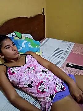 skinnyrox online show from April 2026 02:12:02 AM