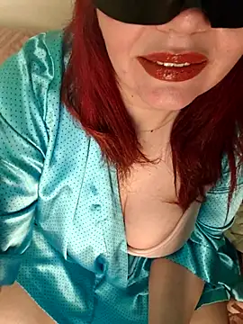 Virginass2000 online show from November 2025 05:50:02 PM