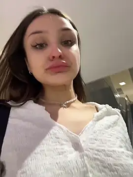 ErikaMuse online show from November 2025 09:20:01 AM