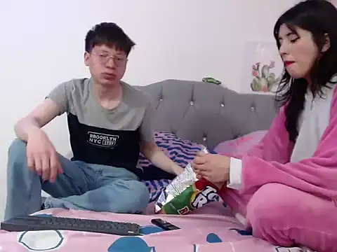 Snapshot of NAOMI-SENSUAL chatting on November 2025 02:22:02 AM NAOMI-SENSUAL online show from November 2025 02:22:02 AM