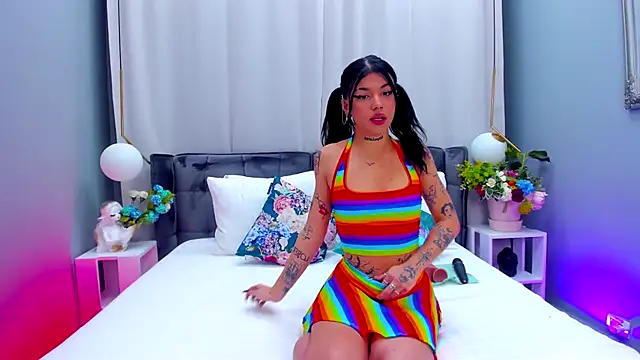 YasminWild online show from November 2025 04:46:02 AM