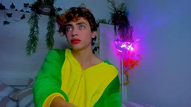 Twinkk Guy online show from November 2025 03:06:01 AM