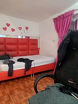 Scarlet curly online show from November 2025 09:09:02 AM