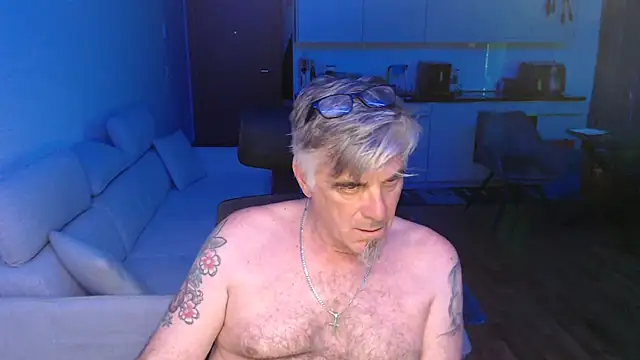 Snapshot of Buidapest chatting on April 2026 10:40:02 PM Buidapest online show from April 2026 10:40:02 PM