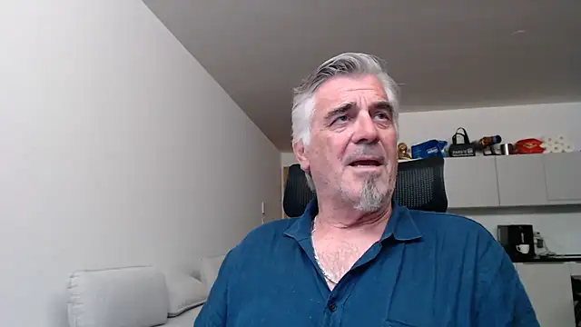 Snapshot of Buidapest chatting on May 2026 02:39:01 AM Buidapest online show from May 2026 02:39:01 AM