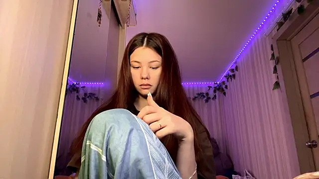 CutieSlim online show from December 2025 07:04:02 AM