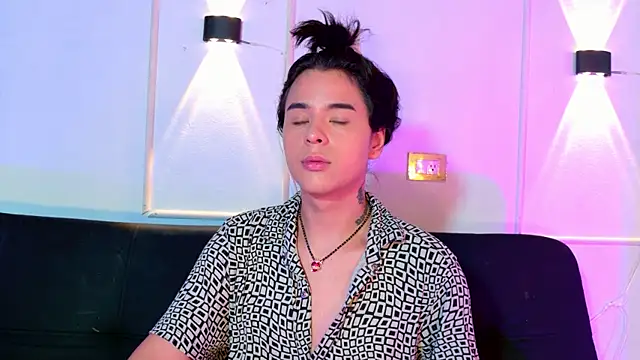 Angel-umbra online show from April 2026 01:23:01 PM