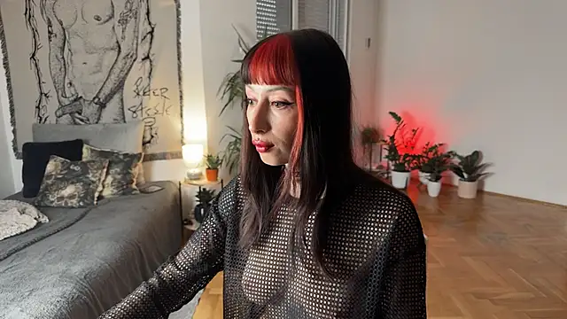 Snapshot of inked_witch chatting on September 2025 04:01:02 PM inked witch online show from September 2025 04:01:02 PM