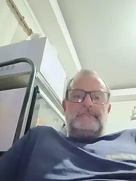 Snapshot of nard53 chatting on May 2026 12:18:01 AM nard53 online show from May 2026 12:18:01 AM