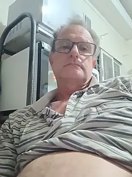 Snapshot of nard53 chatting on May 2026 09:04:02 AM nard53 online show from May 2026 09:04:02 AM