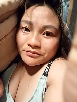 Lee-Thee online show from November 2025 01:33:02 PM