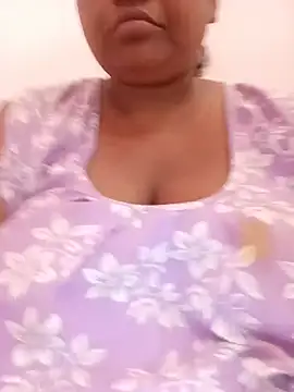 Snapshot of CUTE-LOVE-SWEETS chatting on July 2026 04:04:01 AM CUTE-LOVE-SWEETS online show from July 2026 04:04:01 AM