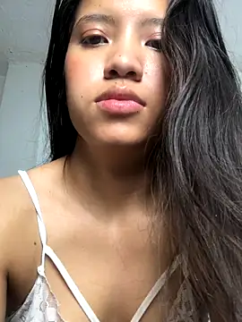 Snapshot of I-Am-Vilu chatting on November 2025 05:10:01 AM I-Am-Vilu online show from November 2025 05:10:01 AM