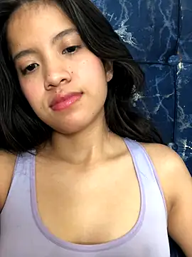 Snapshot of I-Am-Vilu chatting on November 2025 05:44:01 AM I-Am-Vilu online show from November 2025 05:44:01 AM