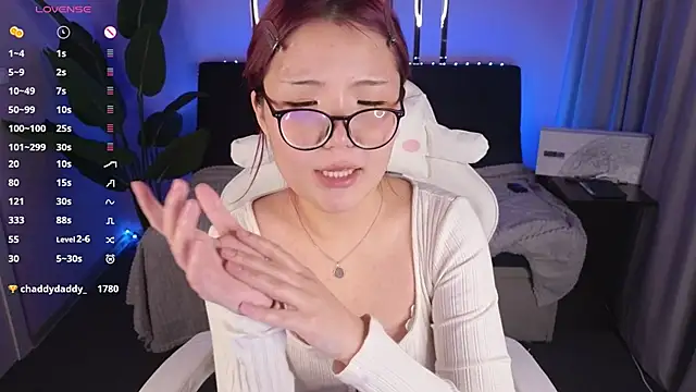 Erica Asti online show from November 2025 01:20:02 AM