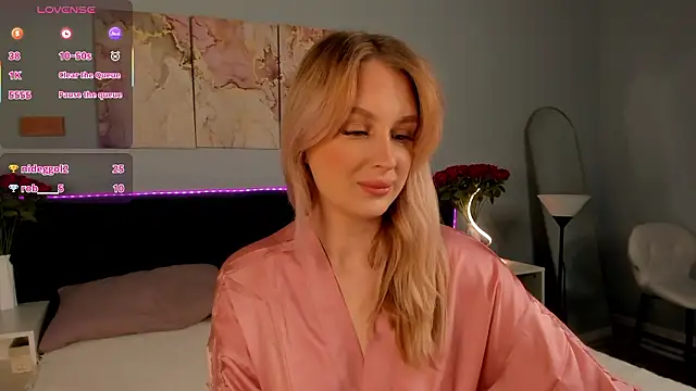 Snapshot of KiraRuiz chatting on February 2026 01:15:01 AM KiraRuiz online show from February 2026 01:15:01 AM