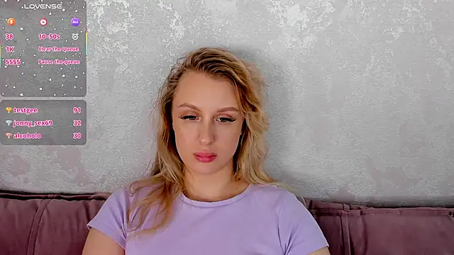 Snapshot of KiraRuiz chatting on March 2026 05:08:02 AM KiraRuiz online show from March 2026 05:08:02 AM